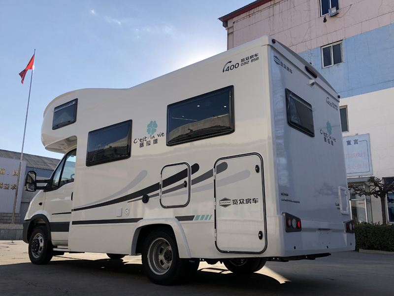 舒適、空間、安全，樣樣具備的房車
