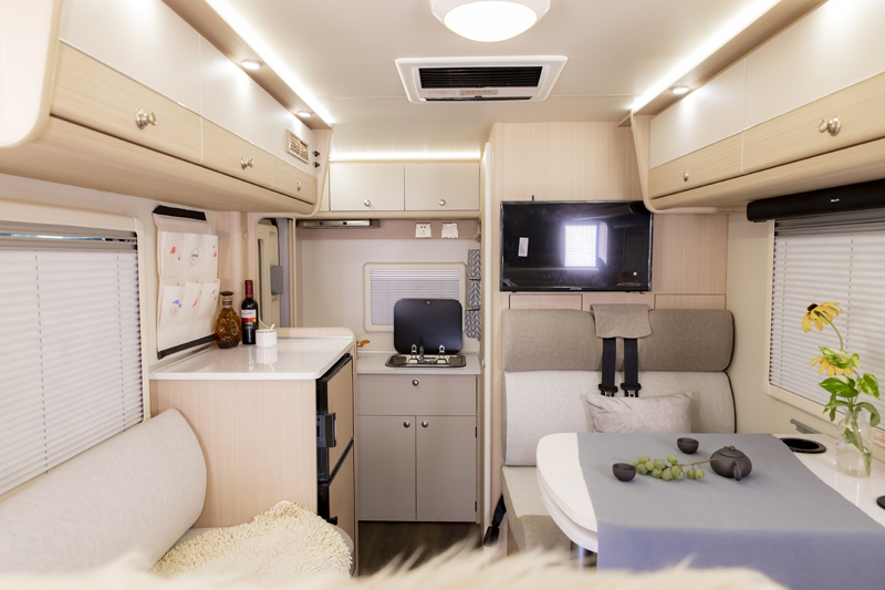 選這輛房車,只為更多山花爛漫 選這輛房車,只為更多山花爛漫