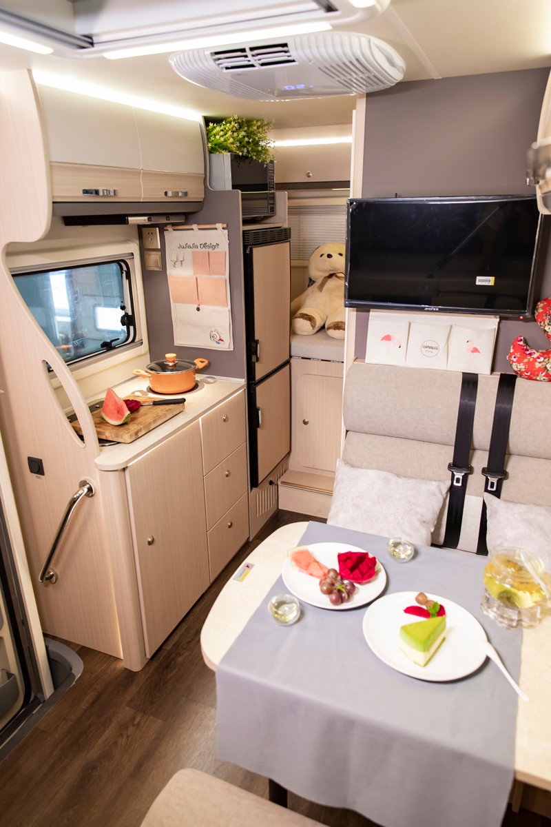 房車上如何實現吃喝拉撒睡 房車上如何實現吃喝拉撒睡