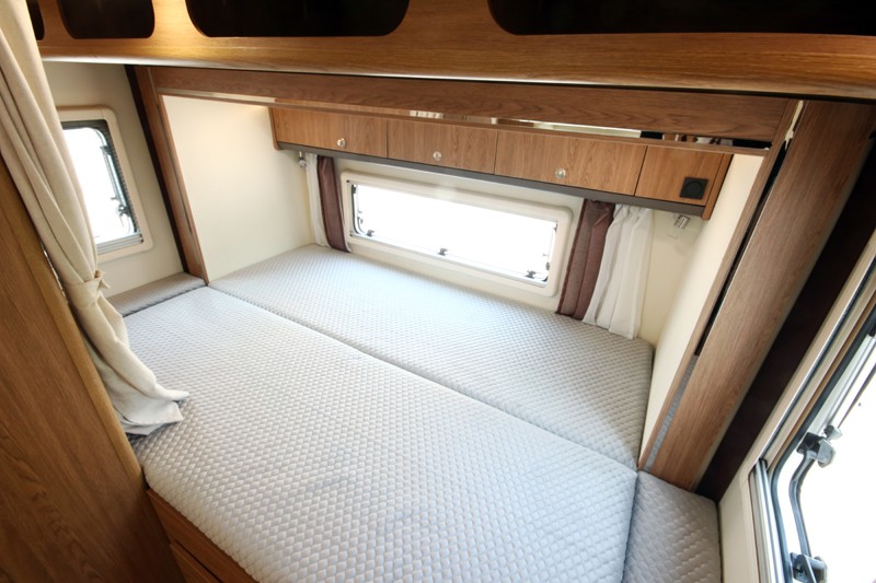 塞拉維房車，夠大，夠舒適