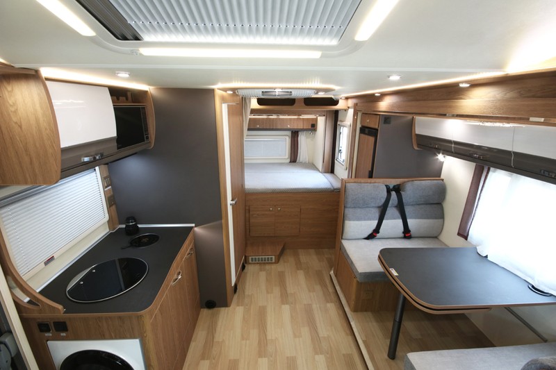 塞拉維房車，夠大，夠舒適