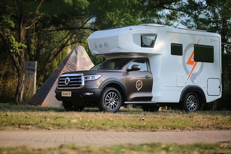 開(kāi)有顏有料的房車(chē)什么感覺(jué)？
