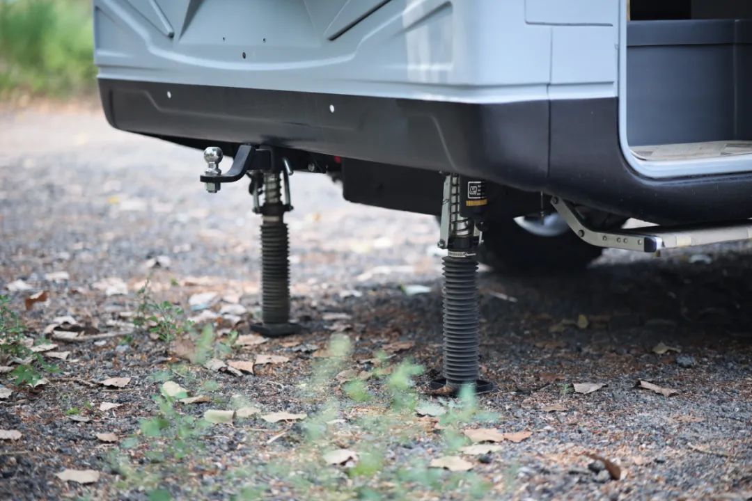 TOD智能四驅(qū) 全車越野套件，這是不是你理想的C型越野房車？
